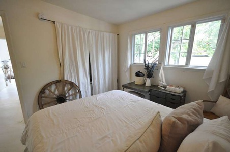 Enlarge photo 38