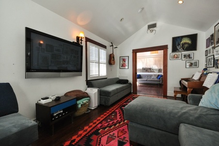 Enlarge photo 30