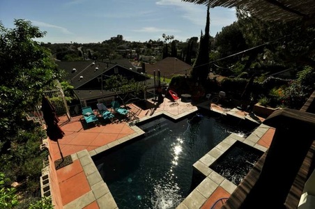 Enlarge photo 54