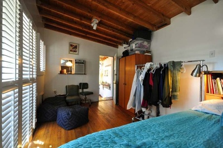 Enlarge photo 76