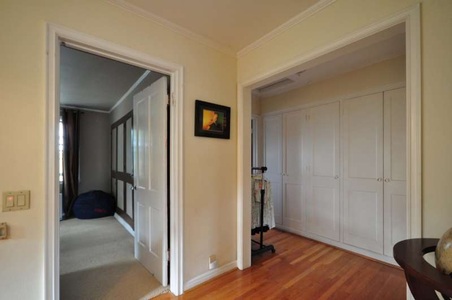 Enlarge photo 37