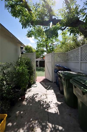 Enlarge photo 108