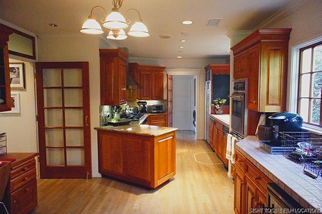 Enlarge photo 33