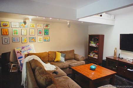 Enlarge photo 88