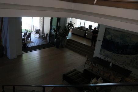 Enlarge photo 53