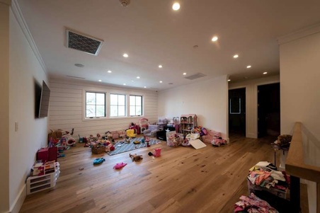 Enlarge photo 31