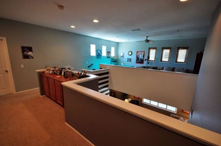 Enlarge photo 33