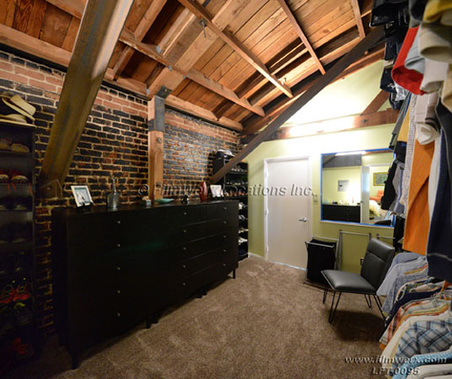 Enlarge photo 35
