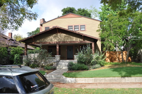 1107 Fairview