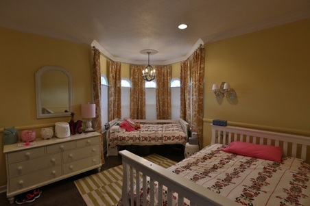 Enlarge photo 40