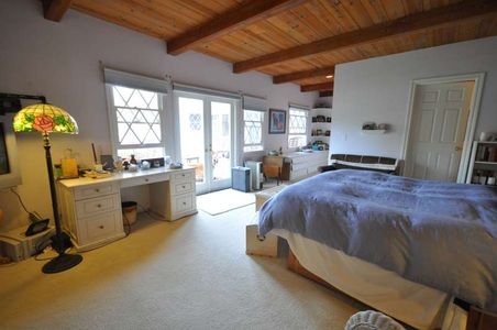 Enlarge photo 46