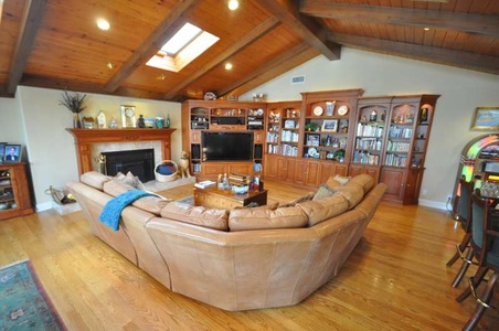 Enlarge photo 35