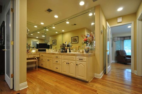 Enlarge photo 72