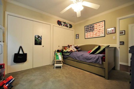 Enlarge photo 47