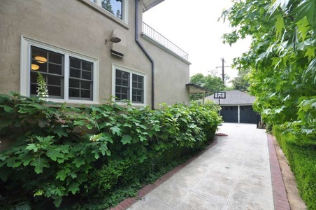 Enlarge photo 6