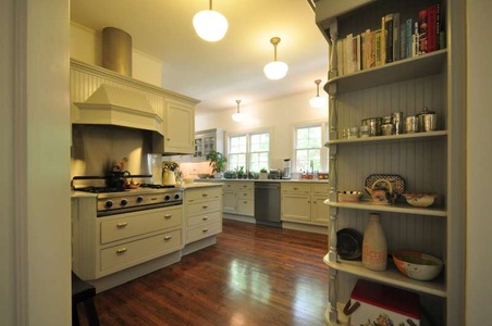 Enlarge photo 24