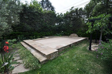 Enlarge photo 69