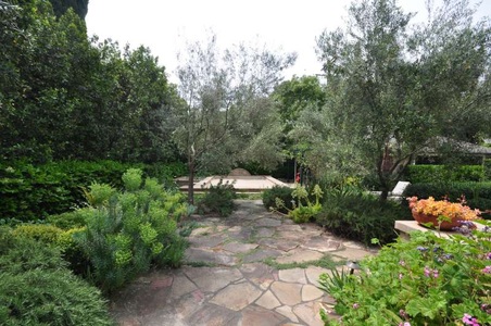 Enlarge photo 95