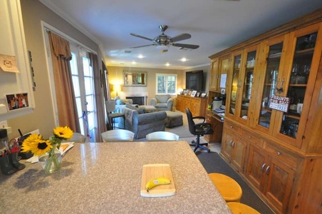 Enlarge photo 25