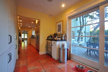 Enlarge photo 27