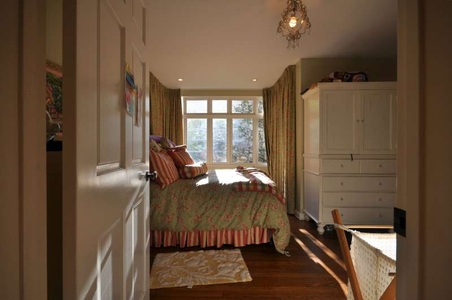 Enlarge photo 46