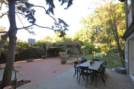 Enlarge photo 79