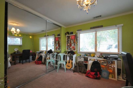 Enlarge photo 42