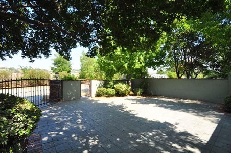 Enlarge photo 22