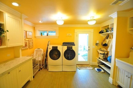 Enlarge photo 119