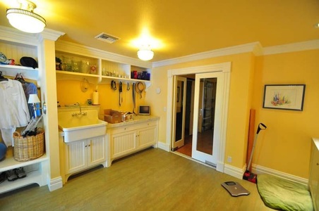 Enlarge photo 121