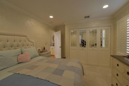 Enlarge photo 43