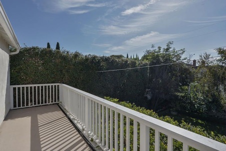 Enlarge photo 47