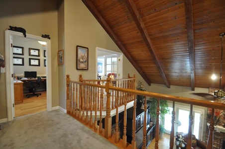 Enlarge photo 52