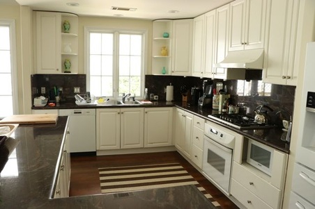 Enlarge photo 12