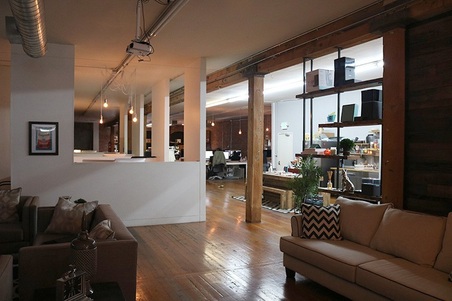 Enlarge photo 19