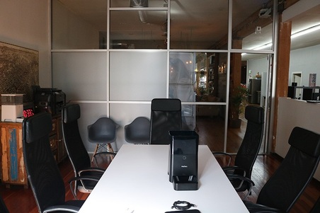 Enlarge photo 23