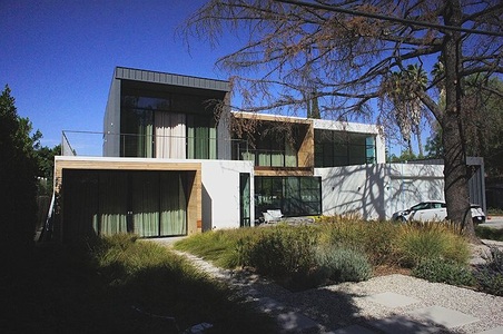 Enlarge photo 2