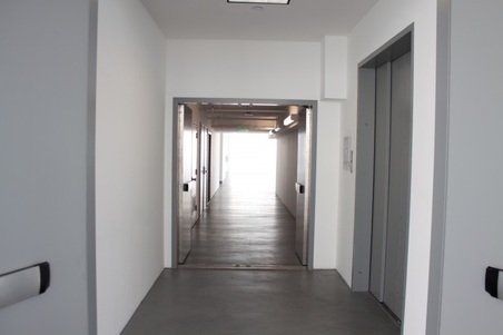 Enlarge photo 158