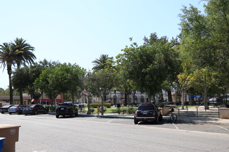 Enlarge photo 23