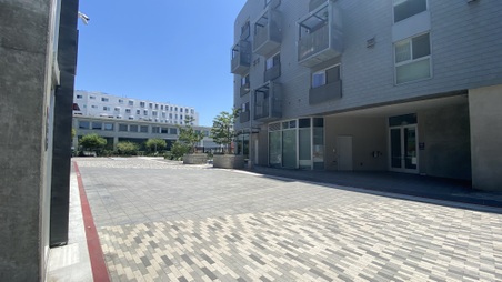 Enlarge photo 17