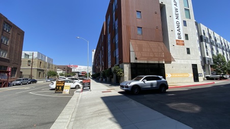 Enlarge photo 46