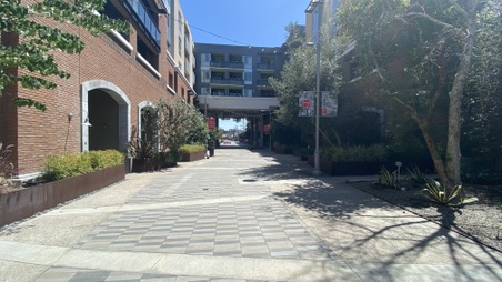 Enlarge photo 46