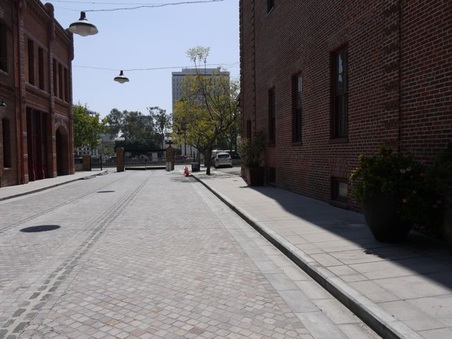 Enlarge photo 2