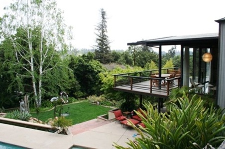Enlarge photo 105