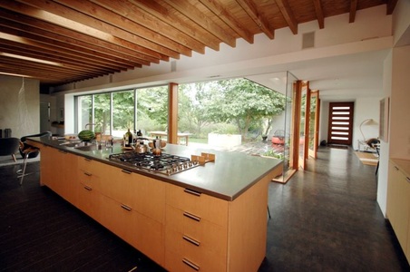 Enlarge photo 102