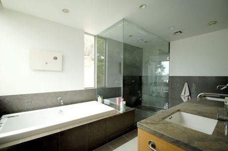 Enlarge photo 113