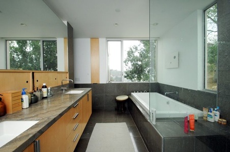 Enlarge photo 116