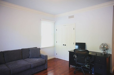 Enlarge photo 28