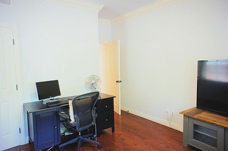 Enlarge photo 29