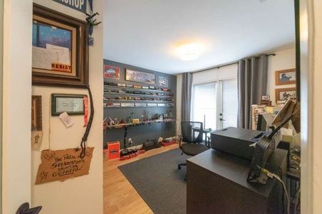Enlarge photo 30